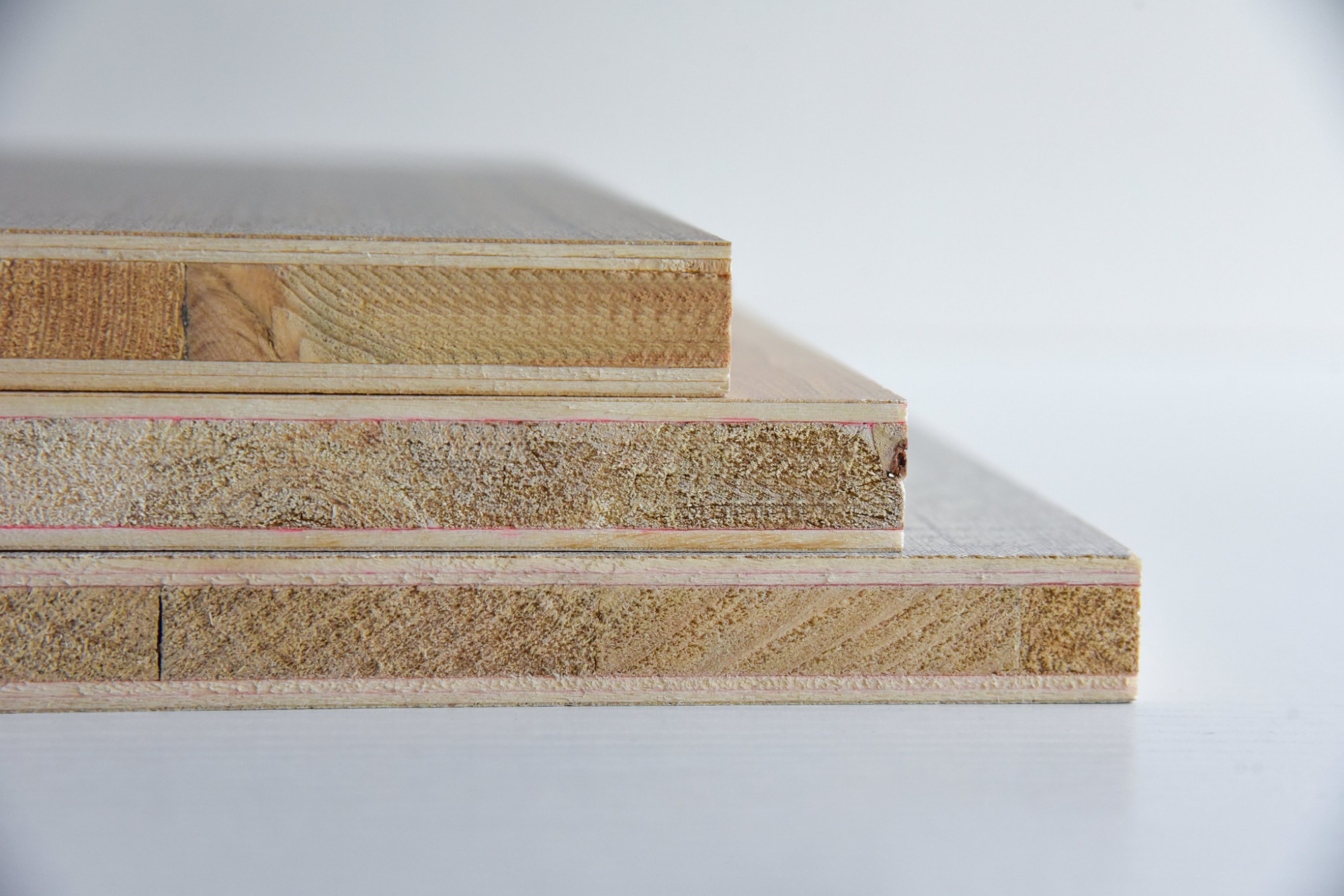 家居裝修，選擇優(yōu)質(zhì)的裝修板材格外重要